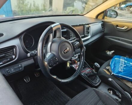 Красный Киа Stonic, объемом двигателя 1.4 л и пробегом 75 тыс. км за 357 $, фото 13 на Automoto.ua