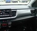 Красный Киа Stonic, объемом двигателя 1.37 л и пробегом 55 тыс. км за 16000 $, фото 6 на Automoto.ua