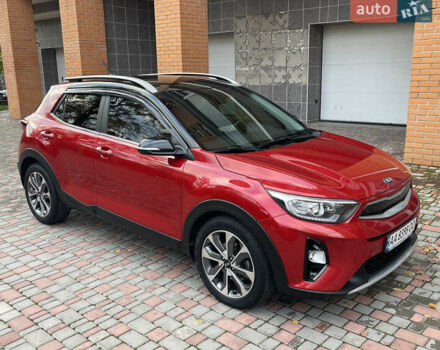 Киа Stonic 2019 в Киеве на Automoto.ua Красный Киа Stonic, объемом двигателя 1.4 л и пробегом 55 тыс. км за 18800 $, фото 2 на Automoto.ua