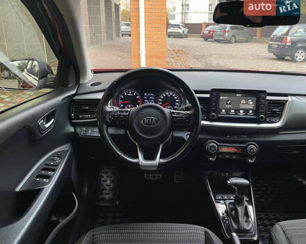 Киа Stonic 2019 в Киеве на Automoto.ua Красный Киа Stonic, объемом двигателя 1.4 л и пробегом 55 тыс. км за 18800 $, фото 26 на Automoto.ua