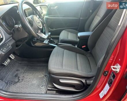 Красный Киа Stonic, объемом двигателя 1.4 л и пробегом 32 тыс. км за 17700 $, фото 32 на Automoto.ua