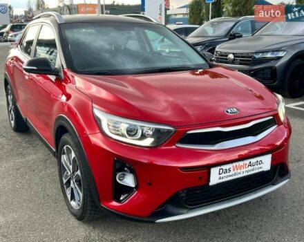 Кіа Stonic 2020 у Києві на Automoto.ua Червоний Кіа Stonic, об'ємом двигуна 1.37 л та пробігом 16 тис. км за 18500 $, фото 2 на Automoto.ua