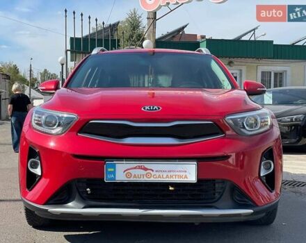Червоний Кіа Stonic, об'ємом двигуна 1.37 л та пробігом 18 тис. км за 18699 $, фото 1 на Automoto.ua