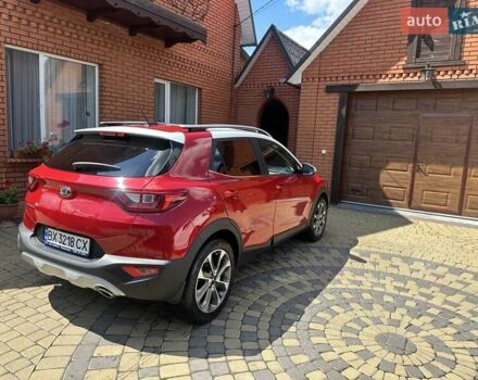Красный Киа Stonic, объемом двигателя 1.4 л и пробегом 32 тыс. км за 17700 $, фото 6 на Automoto.ua