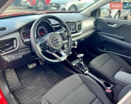 Кіа Stonic 2020 у Києві на Automoto.ua Червоний Кіа Stonic, об'ємом двигуна 1.37 л та пробігом 16 тис. км за 18500 $, фото 7 на Automoto.ua