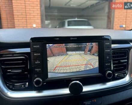 Красный Киа Stonic, объемом двигателя 1.4 л и пробегом 32 тыс. км за 17700 $, фото 22 на Automoto.ua