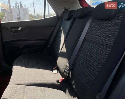 Червоний Кіа Stonic, об'ємом двигуна 1.37 л та пробігом 18 тис. км за 18699 $, фото 12 на Automoto.ua