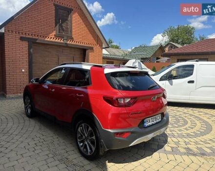 Красный Киа Stonic, объемом двигателя 1.4 л и пробегом 32 тыс. км за 17700 $, фото 12 на Automoto.ua