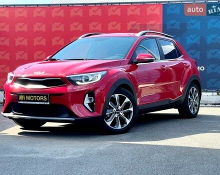 Красный Киа Stonic, объемом двигателя 1.37 л и пробегом 8 тыс. км за 23800 $, фото 2 на Automoto.ua