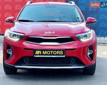 Красный Киа Stonic, объемом двигателя 1.37 л и пробегом 8 тыс. км за 23800 $, фото 4 на Automoto.ua