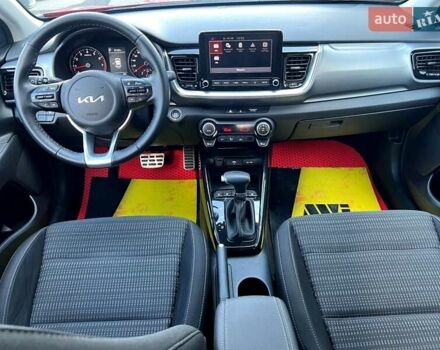 Красный Киа Stonic, объемом двигателя 1.37 л и пробегом 8 тыс. км за 23800 $, фото 61 на Automoto.ua