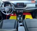 Красный Киа Stonic, объемом двигателя 1.37 л и пробегом 8 тыс. км за 23800 $, фото 61 на Automoto.ua