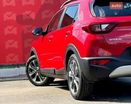 Красный Киа Stonic, объемом двигателя 1.37 л и пробегом 8 тыс. км за 23800 $, фото 15 на Automoto.ua
