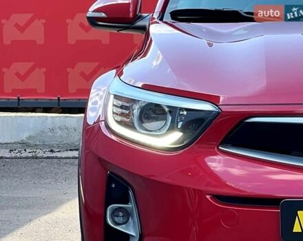 Красный Киа Stonic, объемом двигателя 1.37 л и пробегом 8 тыс. км за 23800 $, фото 7 на Automoto.ua
