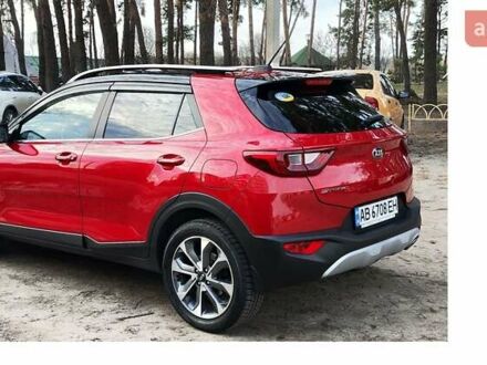 Киа Stonic 2018 в Харькове на Automoto.ua Красный Киа Stonic, объемом двигателя 1.37 л и пробегом 102 тыс. км за 14500 $, фото 1 на Automoto.ua