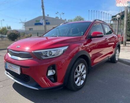 Киа Stonic, объемом двигателя 1.4 л и пробегом 18 тыс. км за 18699 $, фото 2 на Automoto.ua