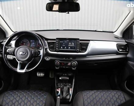 Киа Stonic, объемом двигателя 1.4 л и пробегом 101 тыс. км за 17300 $, фото 11 на Automoto.ua