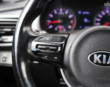 Киа Stonic, объемом двигателя 1.4 л и пробегом 101 тыс. км за 17300 $, фото 23 на Automoto.ua