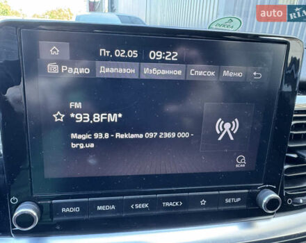 Киа Stonic, объемом двигателя 1.37 л и пробегом 86 тыс. км за 16700 $, фото 18 на Automoto.ua