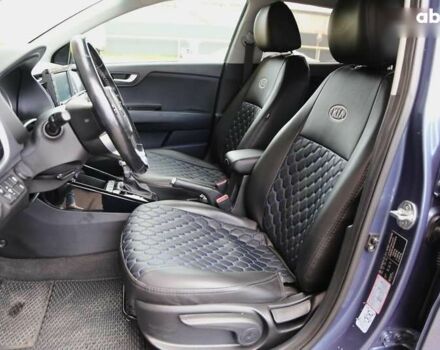 Киа Stonic, объемом двигателя 1.4 л и пробегом 101 тыс. км за 17300 $, фото 6 на Automoto.ua