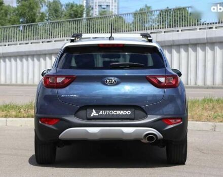 Киа Stonic, объемом двигателя 1.4 л и пробегом 101 тыс. км за 17300 $, фото 4 на Automoto.ua