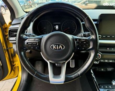 Кіа Stonic, об'ємом двигуна 1.4 л та пробігом 94 тис. км за 15999 $, фото 14 на Automoto.ua