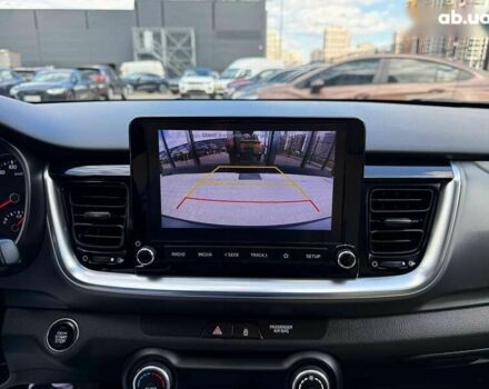 Кіа Stonic, об'ємом двигуна 1.4 л та пробігом 94 тис. км за 15999 $, фото 18 на Automoto.ua
