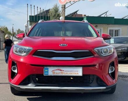 Киа Stonic, объемом двигателя 1.4 л и пробегом 18 тыс. км за 18699 $, фото 1 на Automoto.ua