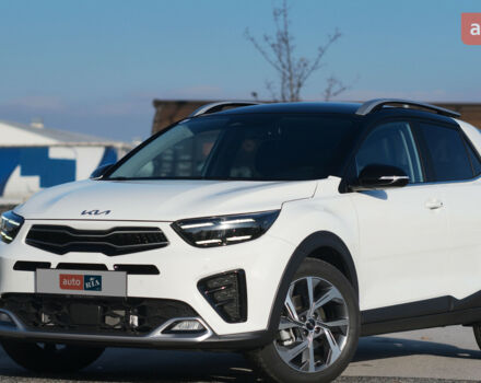 купить новое авто Киа Stonic 2024 года от официального дилера Сфера-Авто Киа фото
