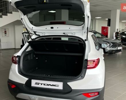 купить новое авто Киа Stonic 2024 года от официального дилера Хмельниччина-Авто Киа фото