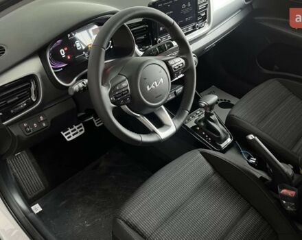 купить новое авто Киа Stonic 2024 года от официального дилера ПРАТ «Закарпаття-АВТО» Киа фото