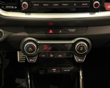 купить новое авто Киа Stonic 2024 года от официального дилера Фрунзе-Авто KIA Киа фото