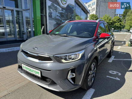 Кіа Stonic 2020 у Києві на Automoto.ua Кіа Stonic, об'ємом двигуна 1.37 л та пробігом 86 тис. км за 16700 $, фото 1 на Automoto.ua