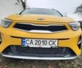 Желтый Киа Stonic, объемом двигателя 1.4 л и пробегом 98 тыс. км за 17900 $, фото 1 на Automoto.ua