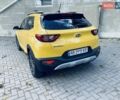 Желтый Киа Stonic, объемом двигателя 1.58 л и пробегом 98 тыс. км за 16700 $, фото 10 на Automoto.ua
