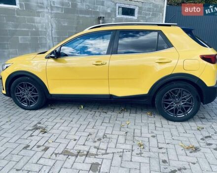 Жовтий Кіа Stonic, об'ємом двигуна 1.58 л та пробігом 101 тис. км за 15850 $, фото 10 на Automoto.ua