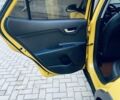 Жовтий Кіа Stonic, об'ємом двигуна 1.58 л та пробігом 101 тис. км за 15850 $, фото 12 на Automoto.ua