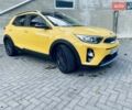 Желтый Киа Stonic, объемом двигателя 1.58 л и пробегом 98 тыс. км за 16700 $, фото 19 на Automoto.ua
