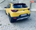 Желтый Киа Stonic, объемом двигателя 1.58 л и пробегом 98 тыс. км за 16700 $, фото 12 на Automoto.ua