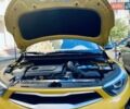 Желтый Киа Stonic, объемом двигателя 1.58 л и пробегом 98 тыс. км за 16700 $, фото 20 на Automoto.ua