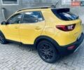 Жовтий Кіа Stonic, об'ємом двигуна 1.58 л та пробігом 101 тис. км за 15850 $, фото 1 на Automoto.ua