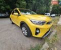 Жовтий Кіа Stonic, об'ємом двигуна 1.37 л та пробігом 61 тис. км за 17200 $, фото 4 на Automoto.ua