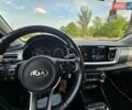 Жовтий Кіа Stonic, об'ємом двигуна 1.37 л та пробігом 61 тис. км за 17200 $, фото 7 на Automoto.ua