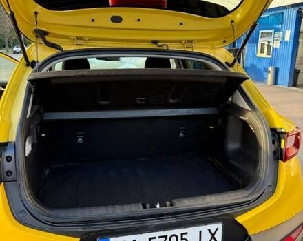 Желтый Киа Stonic, объемом двигателя 1.37 л и пробегом 106 тыс. км за 16600 $, фото 19 на Automoto.ua