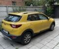 Желтый Киа Stonic, объемом двигателя 1.37 л и пробегом 42 тыс. км за 16900 $, фото 1 на Automoto.ua