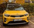 Желтый Киа Stonic, объемом двигателя 1.37 л и пробегом 39 тыс. км за 18000 $, фото 1 на Automoto.ua