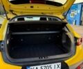 Желтый Киа Stonic, объемом двигателя 1.37 л и пробегом 106 тыс. км за 16600 $, фото 8 на Automoto.ua