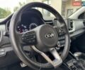 Желтый Киа Stonic, объемом двигателя 1.37 л и пробегом 44 тыс. км за 16999 $, фото 14 на Automoto.ua
