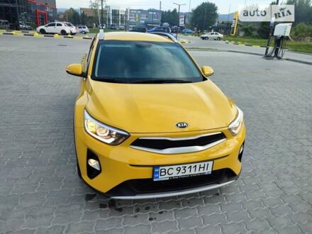 Киа Stonic 2018 в Бориславе на Automoto.ua Желтый Киа Stonic, объемом двигателя 1.4 л и пробегом 39 тыс. км за 16450 $, фото 1 на Automoto.ua