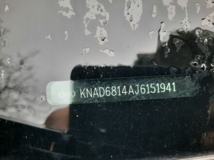 Желтый Киа Stonic, объемом двигателя 1.4 л и пробегом 98 тыс. км за 17900 $, фото 1 на Automoto.ua